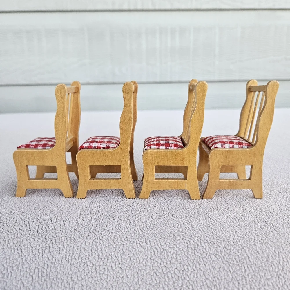 Dollhouse Miniature Dining Room Table 4 Chairs Wood Red Checkered Cushion 1:12